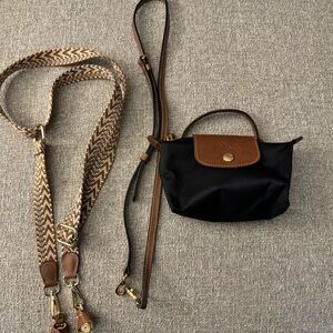 LONGCHAMP LE PLIAGE ORIGINAL POUCH WITH HANDLE NWOT Black includes straps.